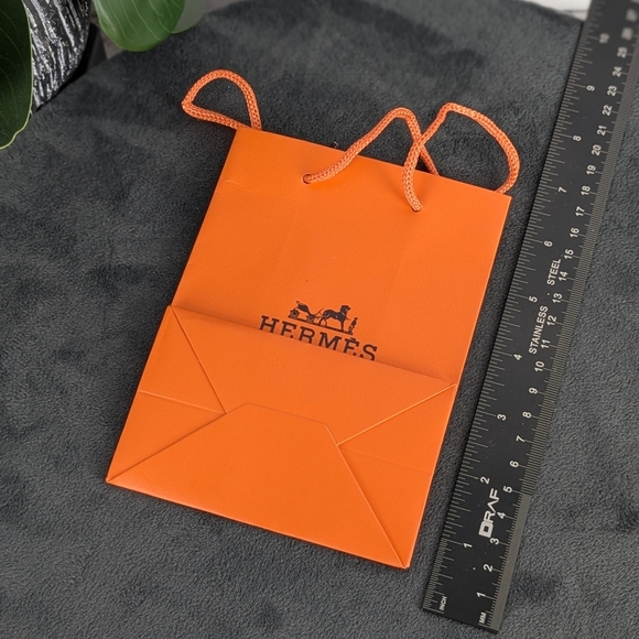 Hermés shopping gift bag - Picture 2 of 5